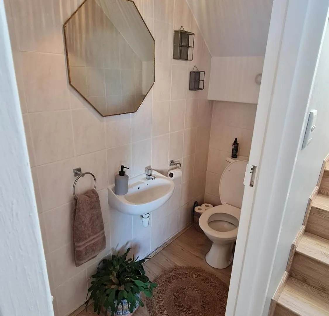 3 Bedroom Beach House With Ocean Views Across The Road From The Beach Bloubergstrand Sudáfrica